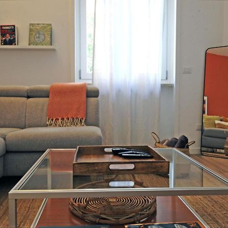 Appartamento "Movie Heaven" Metro-Centric & Luxury Hub Milano Esterno foto