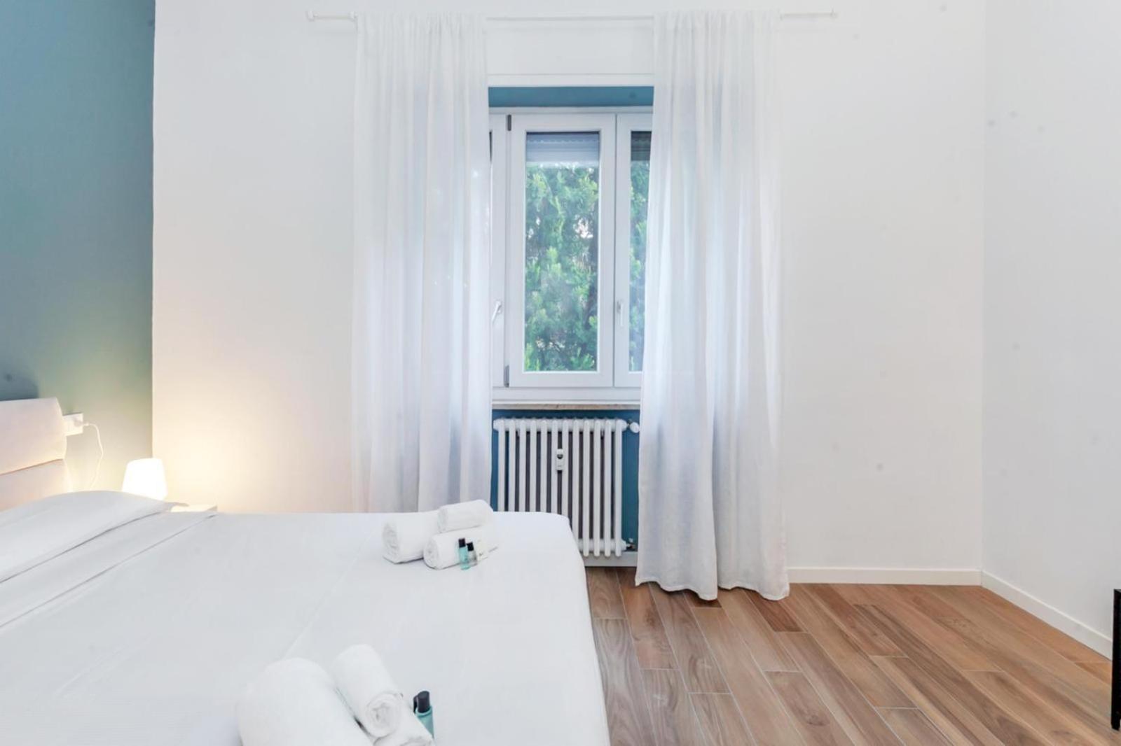 Appartamento "Movie Heaven" Metro-Centric & Luxury Hub Milano Esterno foto